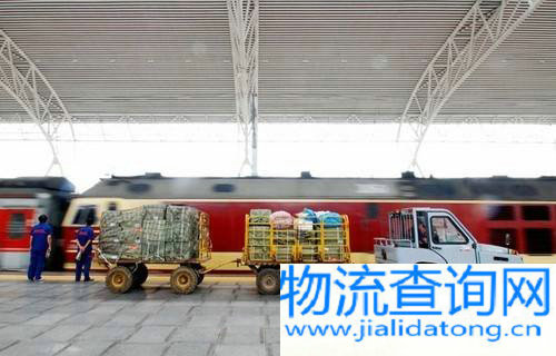 每天十亿件的快递业 铁路能占几许?